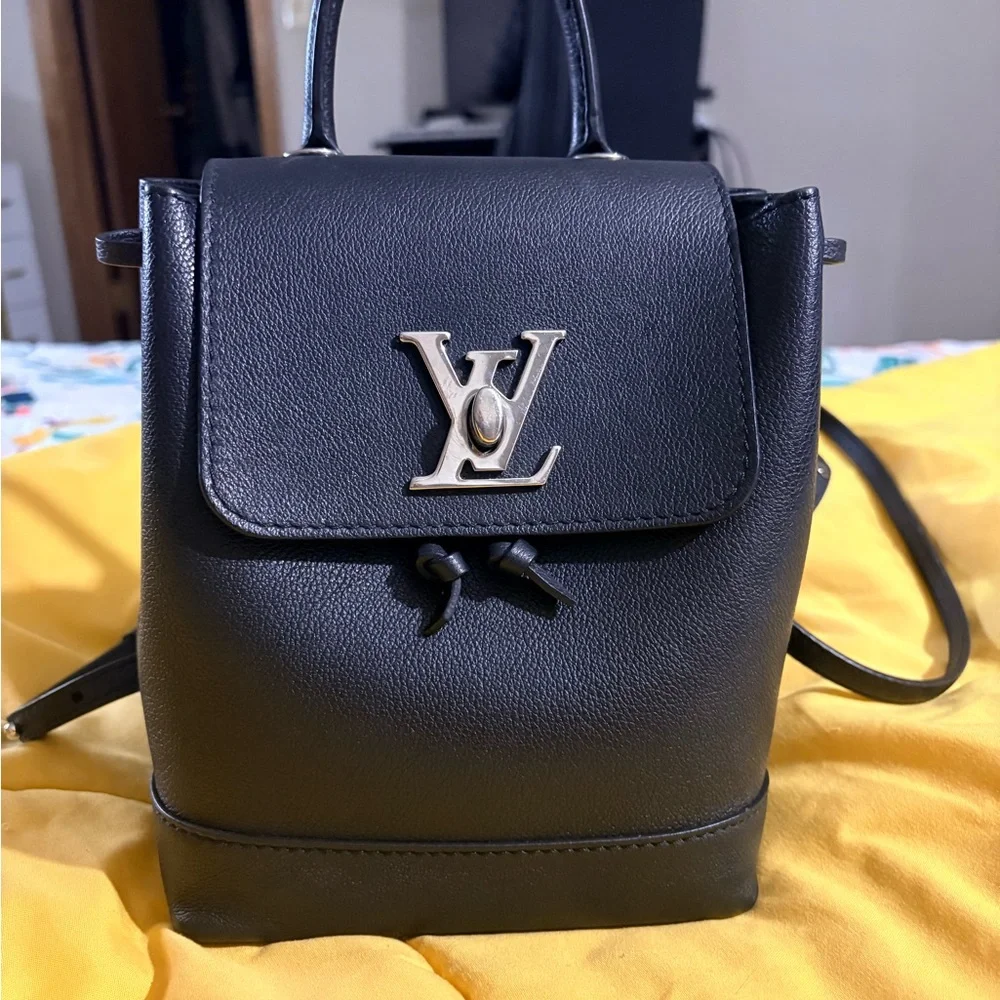 louis vuitton backpack map design Louis Vuitton Monogram Playground Christopher MM Hiking Backpack